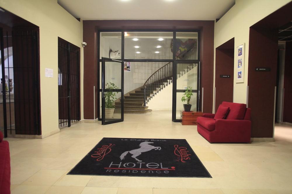 Apartahotel Odalys Le Cheval Blanc 3*