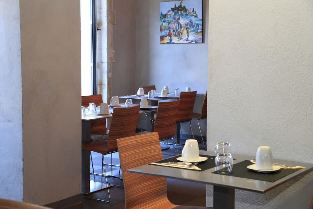 Odalys Le Cheval Blanc Apartahotel 3*