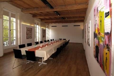 Odalys Le Cheval Blanc Apartahotel Nimes